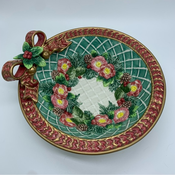 Fitz and Floyd Christmas Candy Bowl 1996 Wreath Mistletoe Floral Hand Painted - Picture 4 of 8